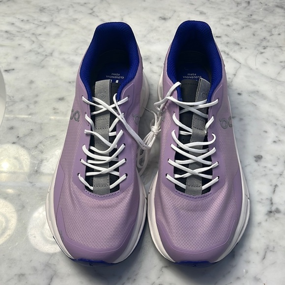 On Running Cloudnova Form Size 9 NEW - Picture 5 of 13